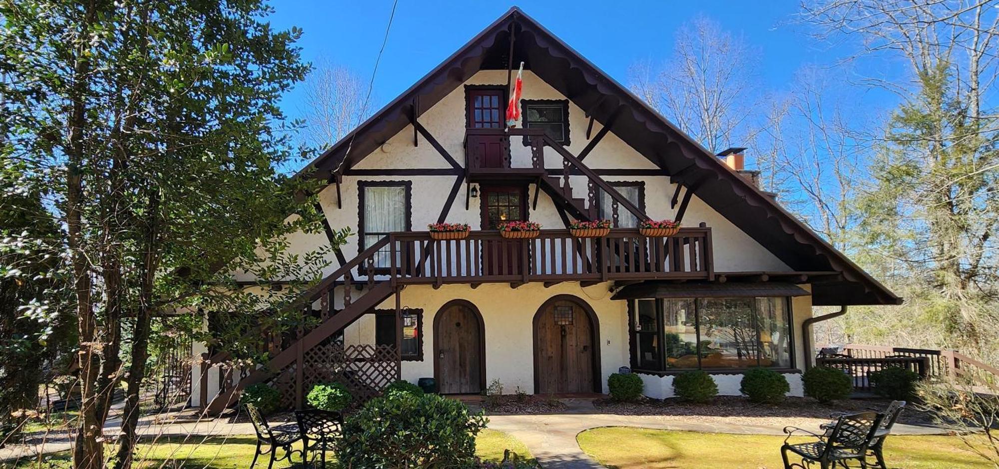Lily Creek Lodge Dahlonega Exterior photo